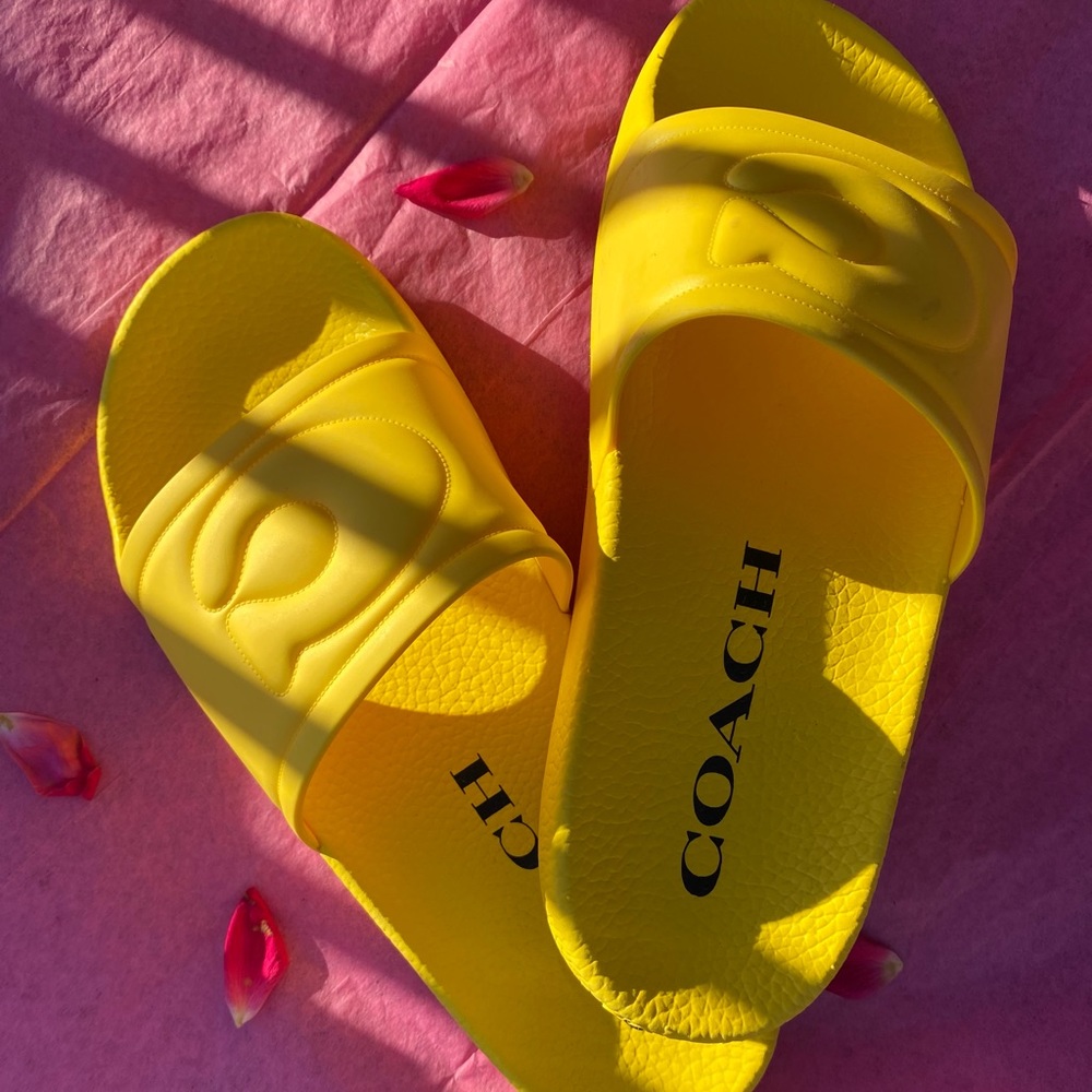 perfect summer COACH yellow slides!